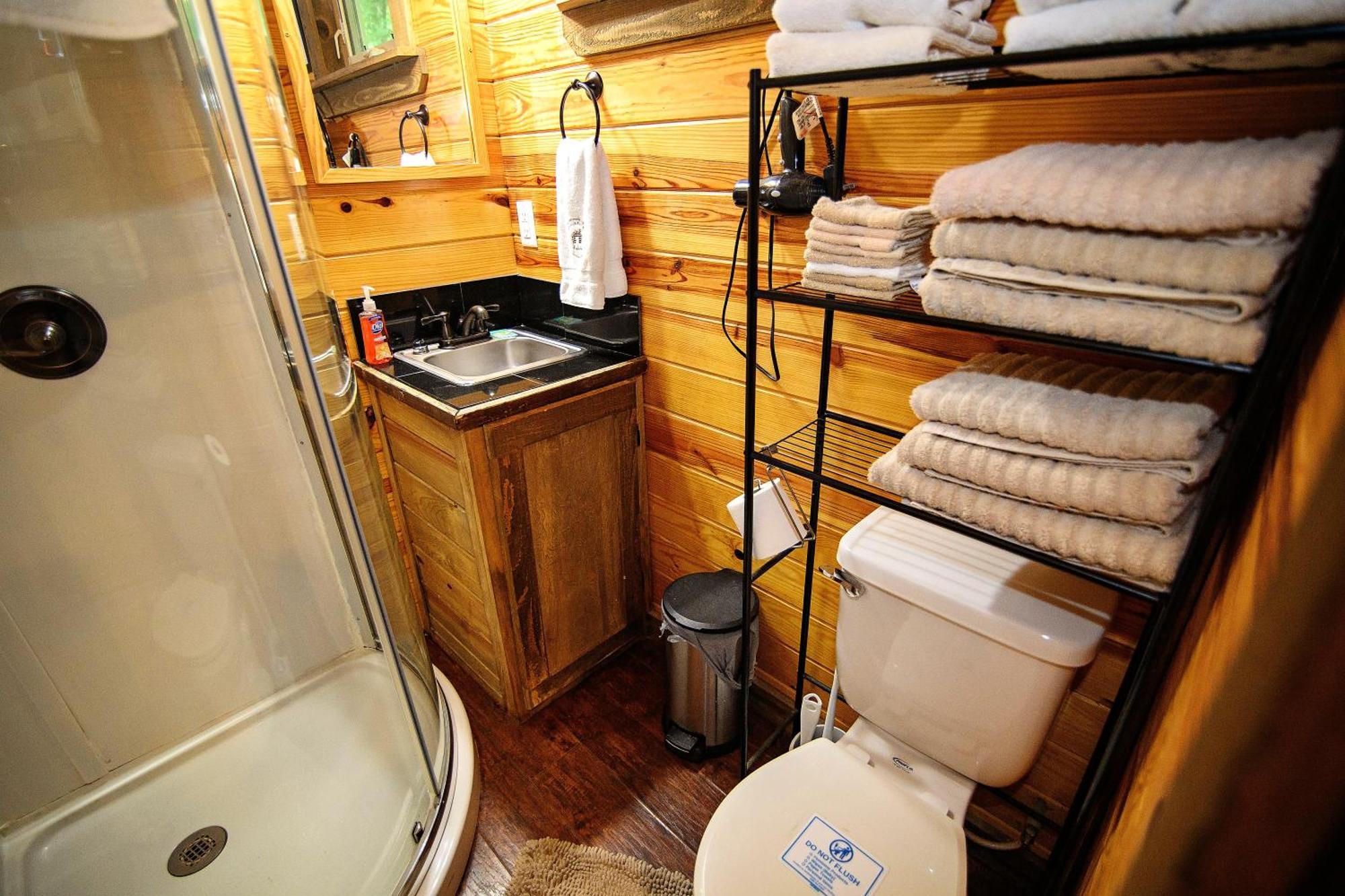 The Codex - Parker Creek Bend Cabins マーフリーズボロ エクステリア 写真
