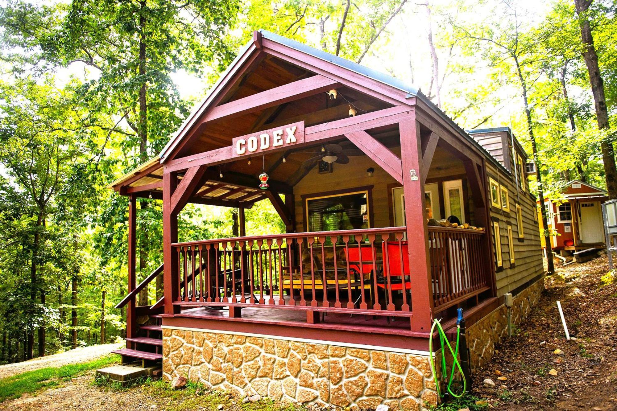 The Codex - Parker Creek Bend Cabins マーフリーズボロ エクステリア 写真